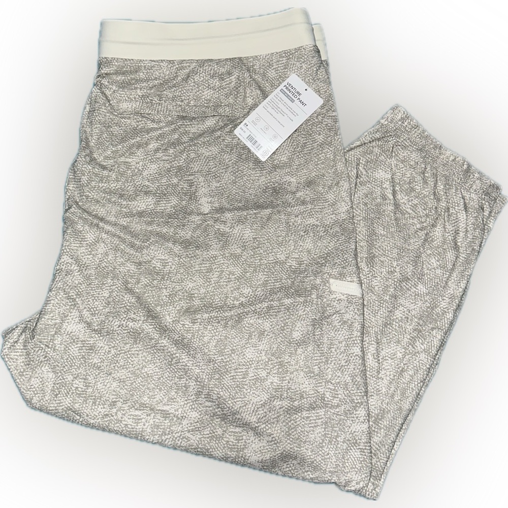Women’s Plus Size Athleta Venture Printed Pant Joggers - 24 - Picture 3 of 3